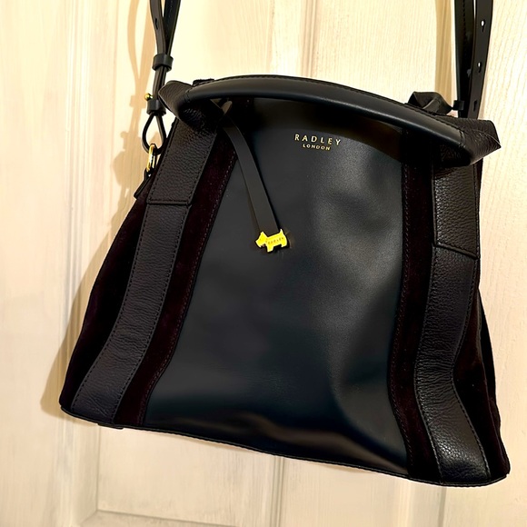 Handbag - Picture 6 of 10